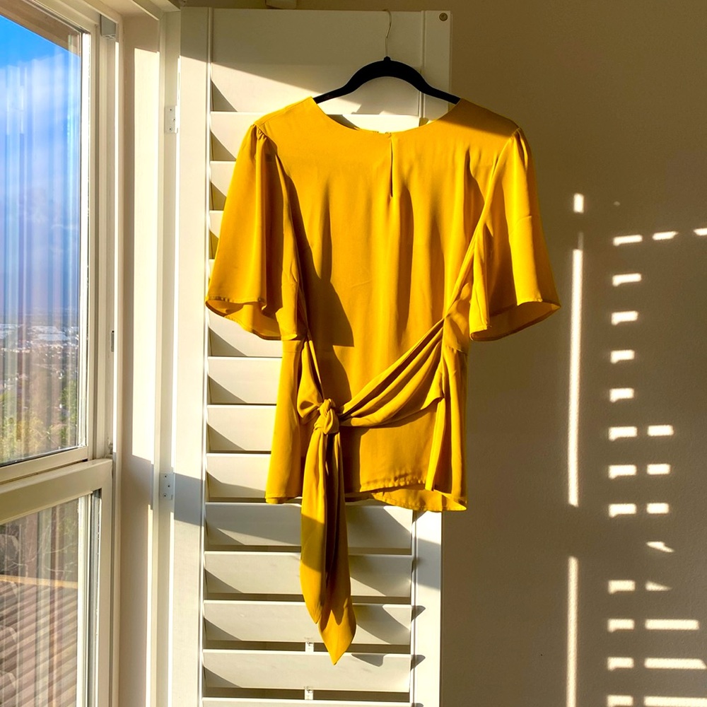 Ann Taylor Factory. Women’s Dress Top.